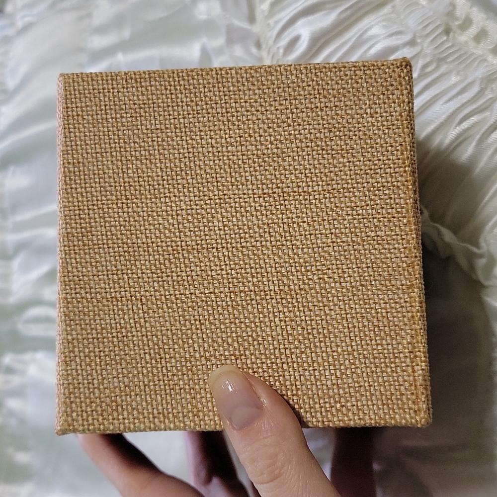 Gift Box - Picture 5 of 7
